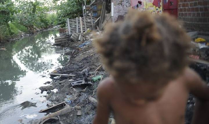 Brasil: 30 milhões de crianças estão expostas aos riscos climáticos 