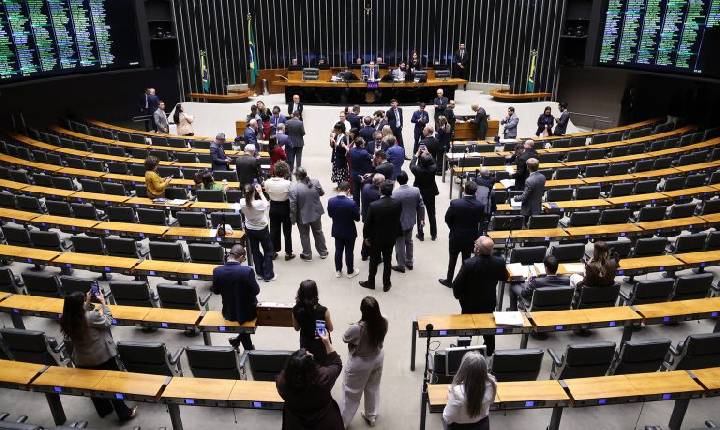 Câmara pode votar programa para pessoas com epilepsia e outras propostas nesta quinta-feira