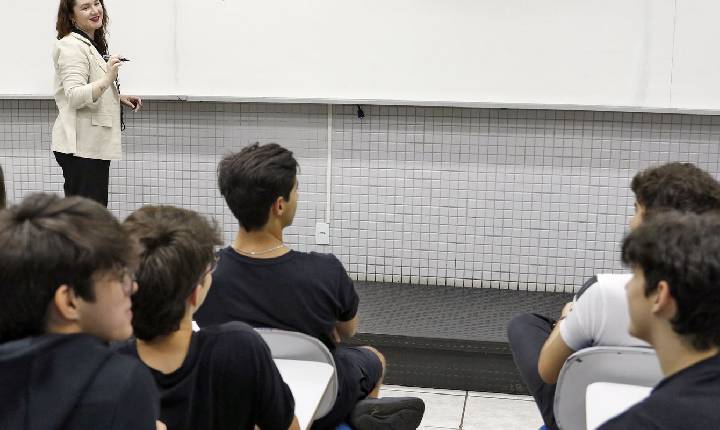 Cartilha reúne orientações para a redação do Enem 2026