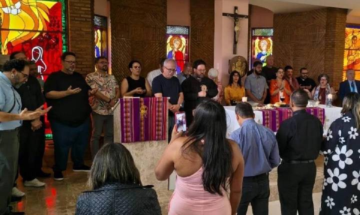 Em decisão histórica, Igreja Presbiteriana Unida autoriza inclusão de membros e pastores LGBTQIAPN+