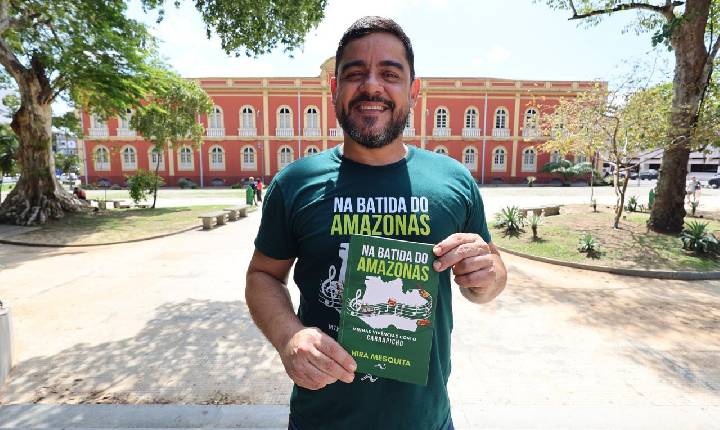 Ex-dançarino do Carrapicho, Hira Mesquita transforma a história da banda em legado cultural