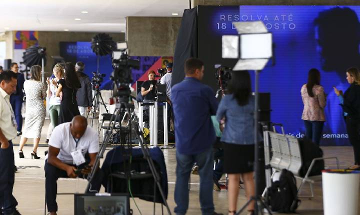 Fórum pede compromisso de candidatos com comunicação democrática