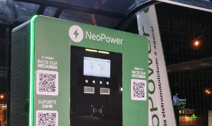  Manaus ganha nova estação de recarga para veículos elétricos na Zona Sul 