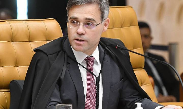 Mendonça determina remoção de vídeo de deputados contrários a Flávio 