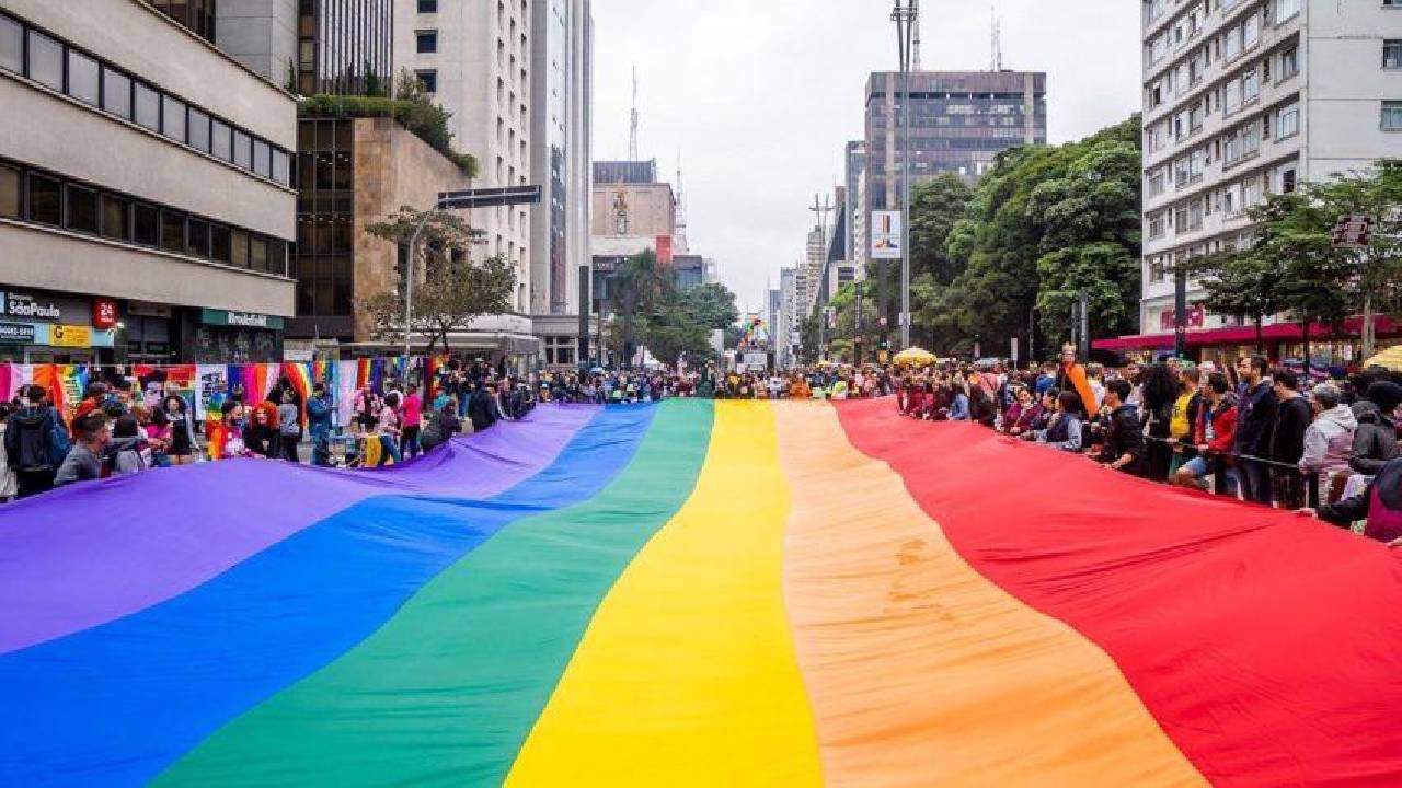 Parada do Orgulho LGBT+ amplia debate sobre a importância do voto