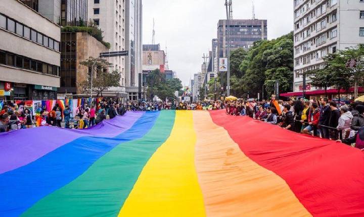 Parada do Orgulho LGBT+ amplia debate sobre a importância do voto
