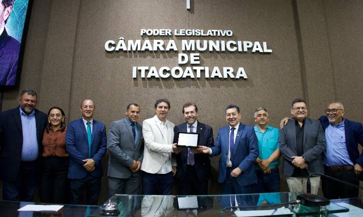 Plínio Valério recebe Título de Cidadão Itacoatiarense e destaca compromisso com o município