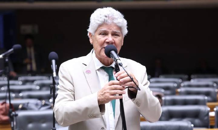 Projeto limita doações eleitorais de pessoas físicas a dez salários mínimos