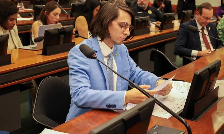 Projeto para acabar com a luta de pessoas com deficiência por laudos e documentos avança na Câmara
