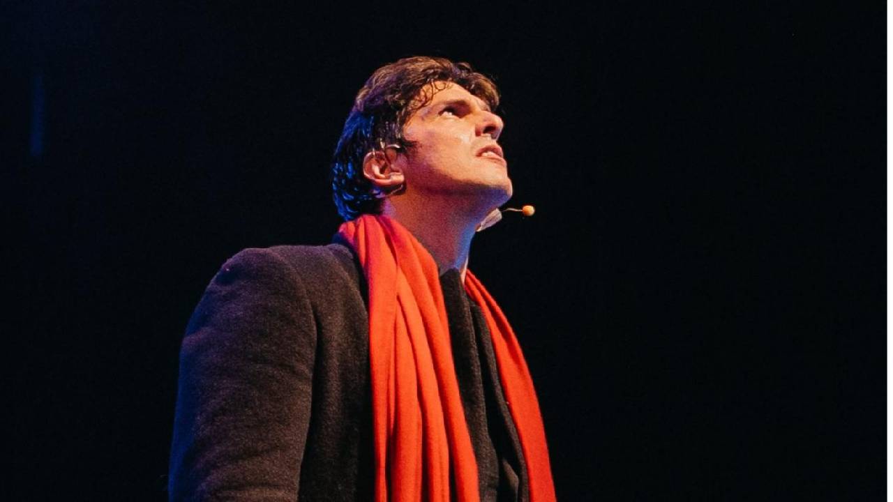 Rafael Infante apresenta ‘Terapia Infernal’ em Manaus na véspera do Dia do Trabalhador