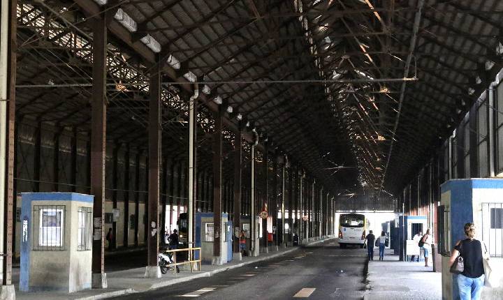 Rodoviários rejeitam proposta e decidem manter greve no Rio