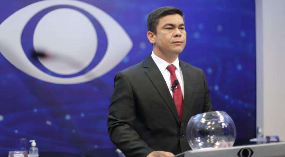 Candidatos à prefeitura de Manaus se enfrentam em primeiro debate