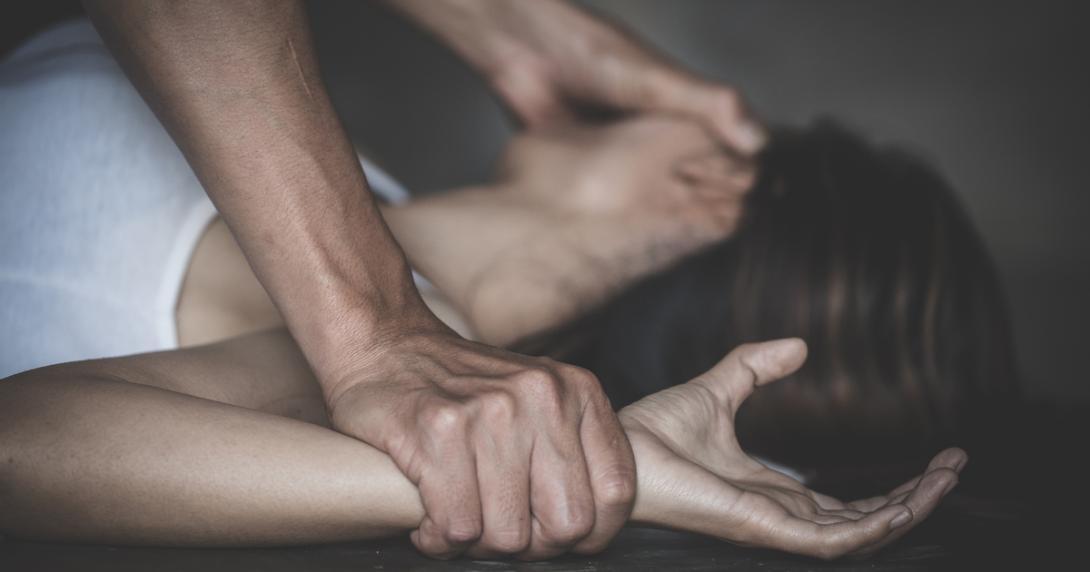 Cresce o número de vítimas de estupro corretivo no Brasil