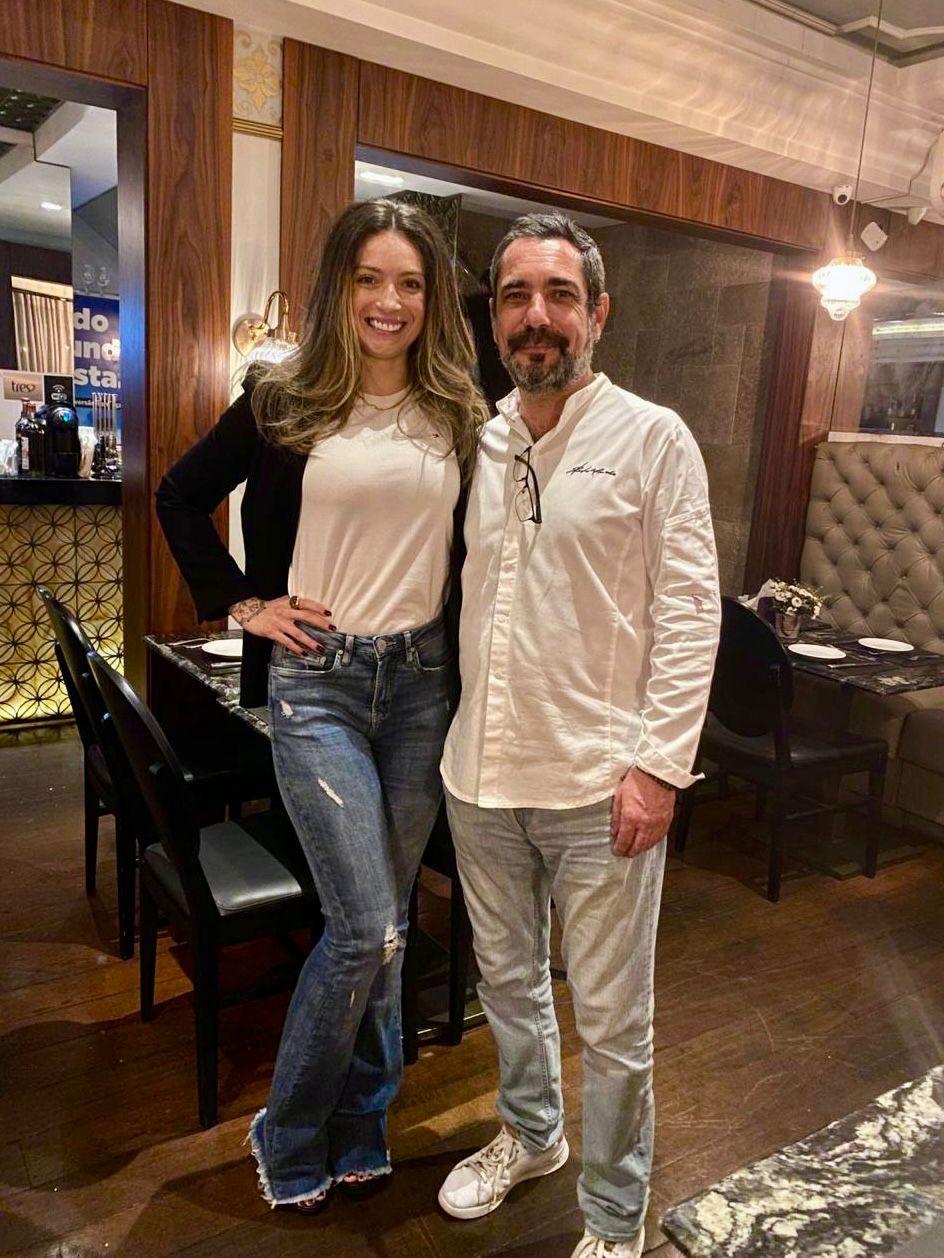 Thaila Vaz Participa de Jantar Exclusivo com o Renomado Português Pedro Mendes em Manaus