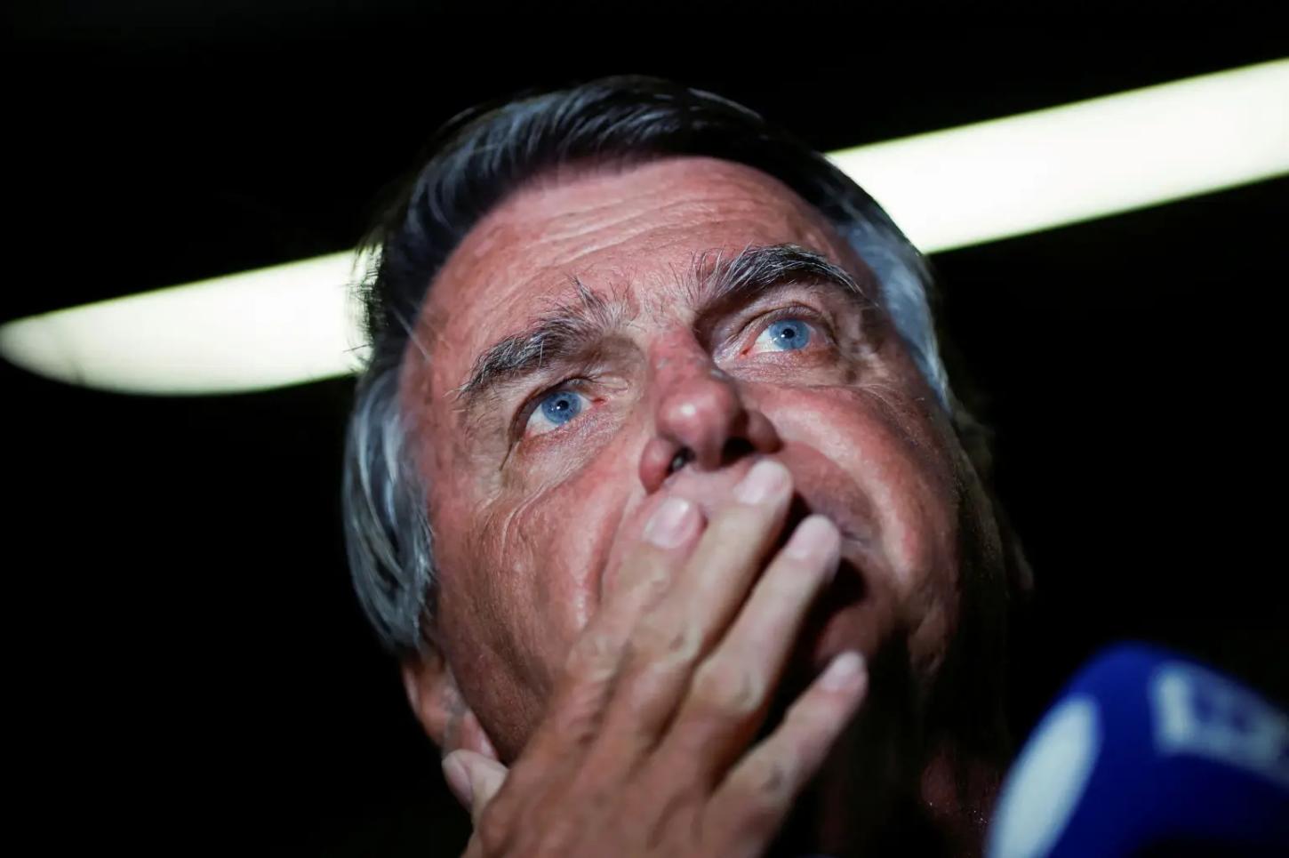 URGENTE: Bolsonaro torna-se 1ª ex-presidente réu por golpe após STF aceitar denúncia
