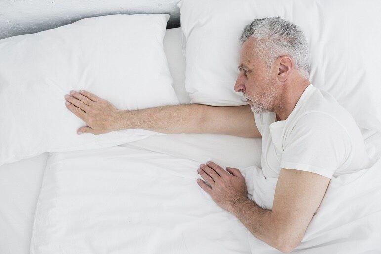 Sono ruim pode destruir seu cérebro: entenda a ligação com o alzheimer