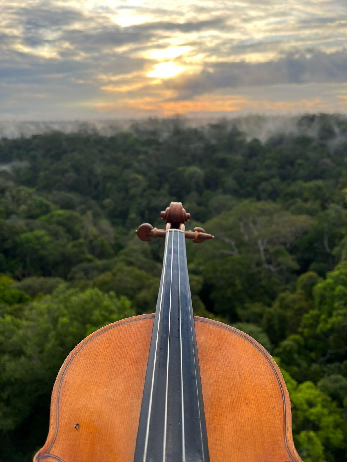 Sinfonia da Amazônia encanta escolas públicas de Manaus