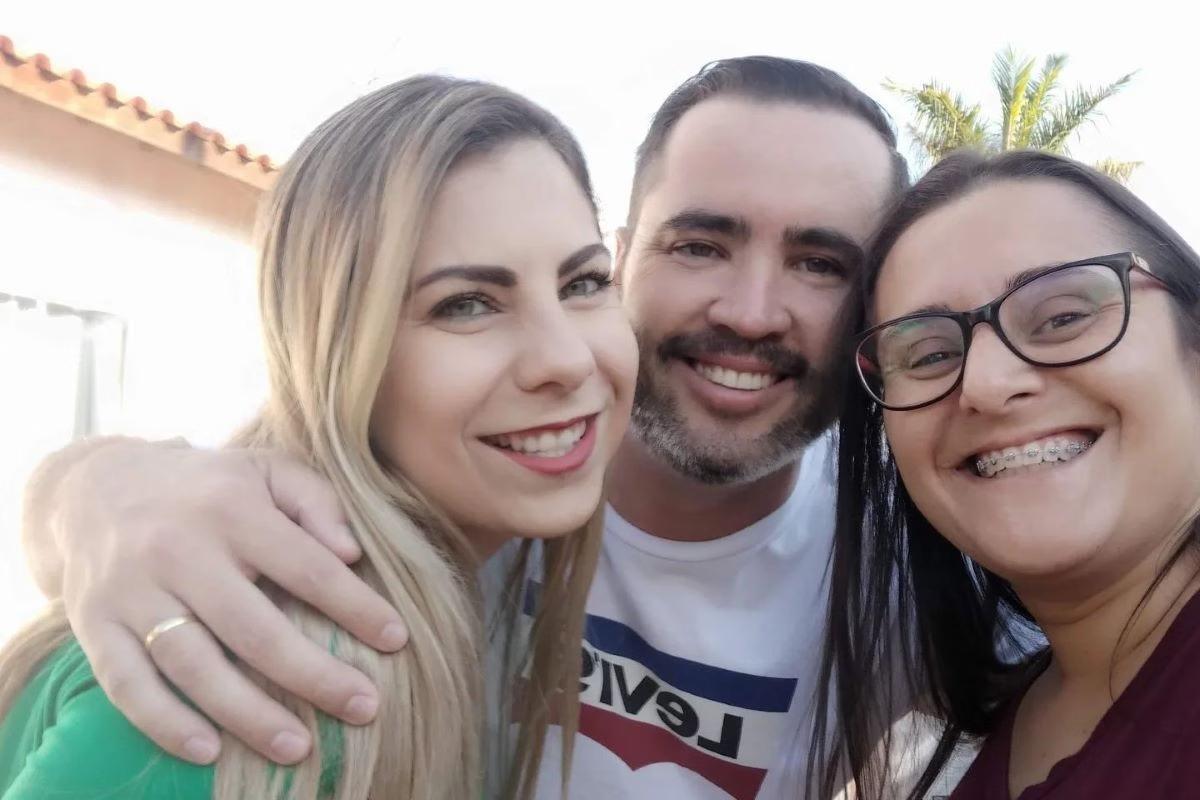 Trisais se preparam para primeiro encontro de famílias poliafetivas