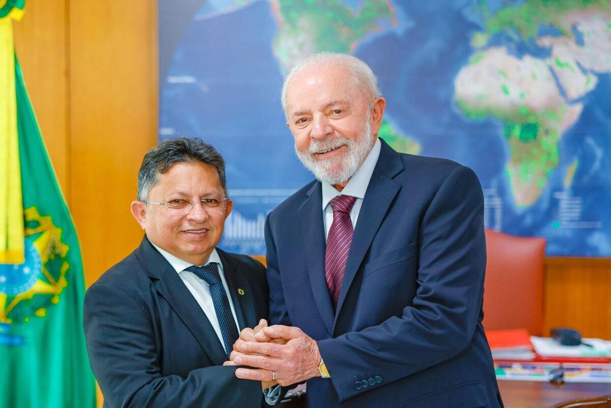 Sinésio Campos é reeleito presidente do PT-AM e exalta militância como pilar da democracia interna