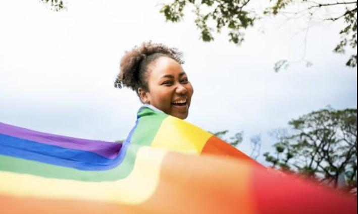 Obras que celebram histórias lésbicas marcam o Dia da Visibilidade