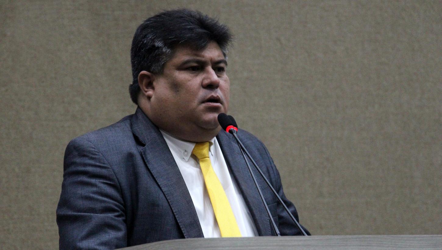 Presidente da CMM falta à reabertura dos trabalhos legislativos em Manaus