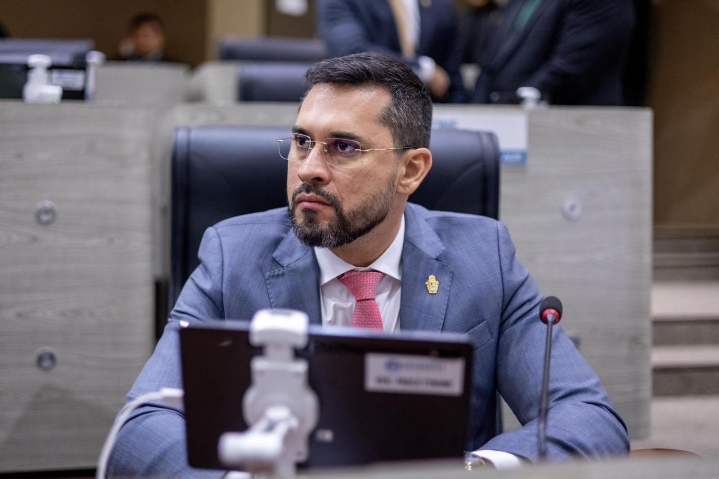 Vereador solicita dados sobre inclusão de alunos com TEA nas escolas de Manaus