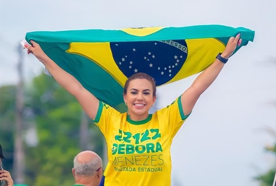 Deputada propõe lei que pune artistas por manifestações políticas em eventos no AM