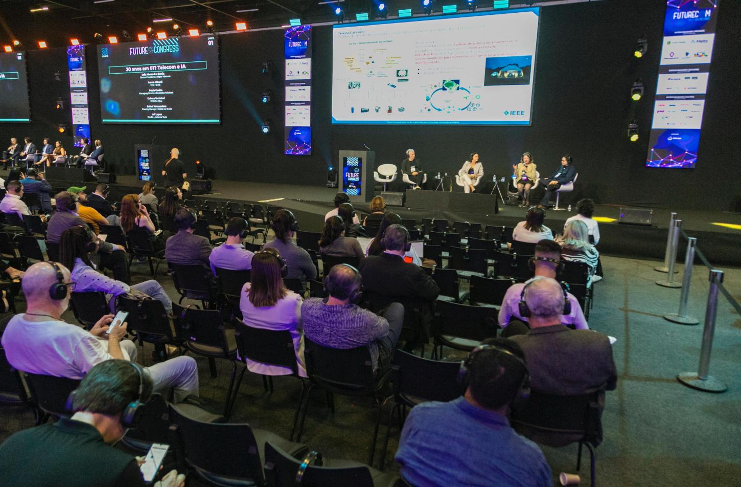 Especialistas debatem na Futurecom 2025 como a Saúde 5.0 pode revolucionar o atendimento por meio de inteligência artificial, conectividade e dispositivos vestíveis (Foto: Rubia Lima)