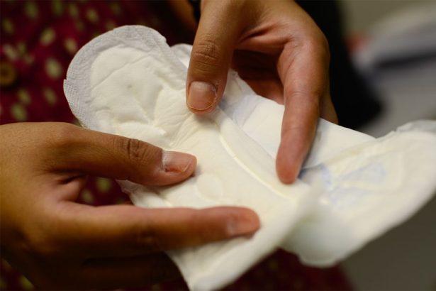 Câmara aprova licença menstrual de até dois dias para mulheres com sintomas graves