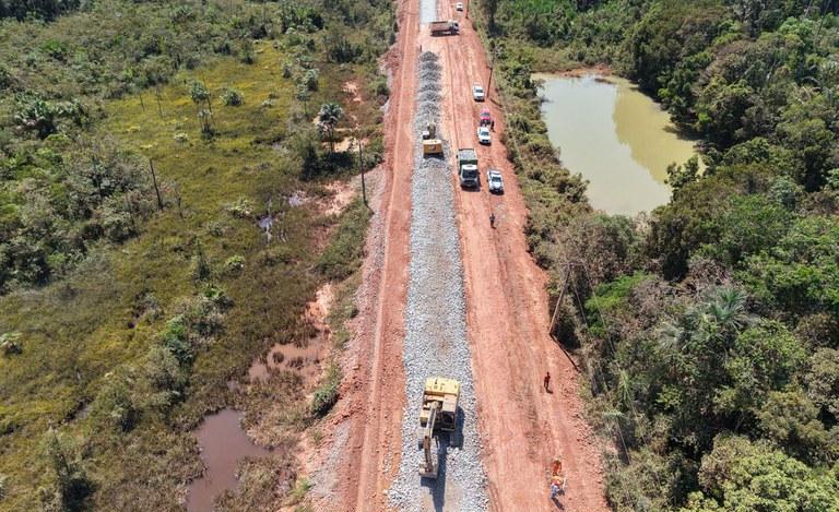 Exigências do Ibama paralisam nova etapa da pavimentação da BR-319