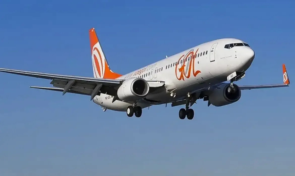 Levantamento do IBGE revela que avião supera ônibus em viagens pessoais pela primeira vez