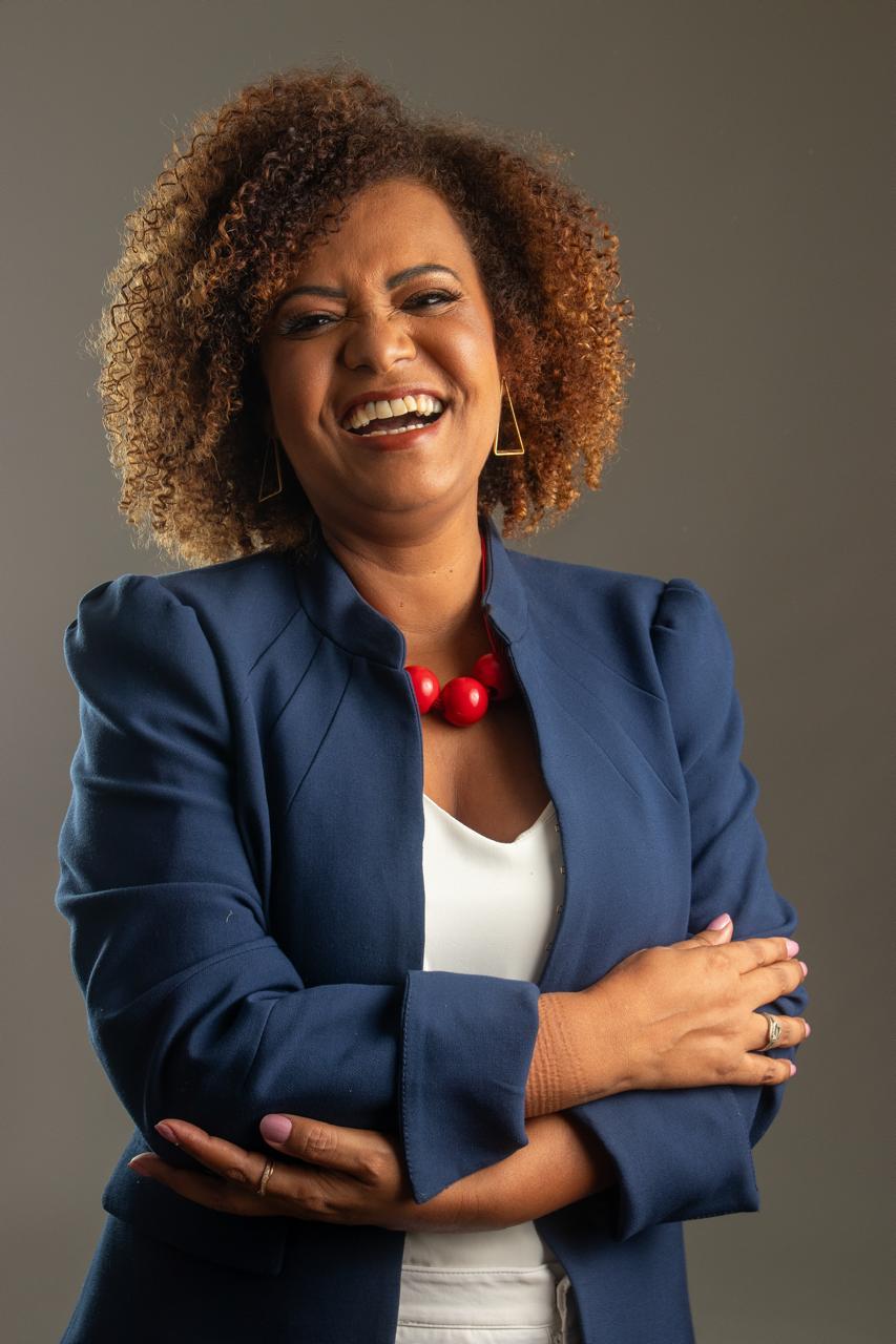 Presidente da Uasa, Angela Alves intensifica gestão de portas-abertas