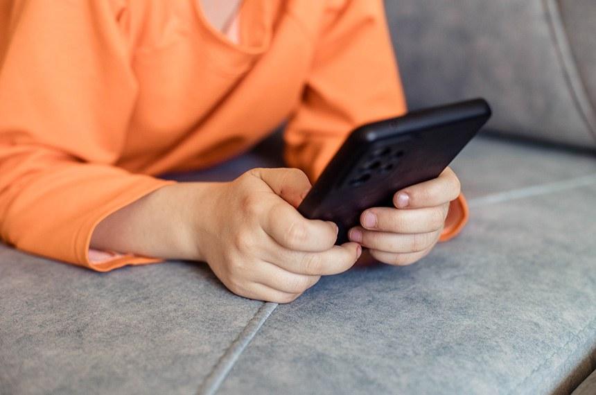 Produção de conteúdo por crianças nas redes sociais pode ser caracterizada como trabalho infantil