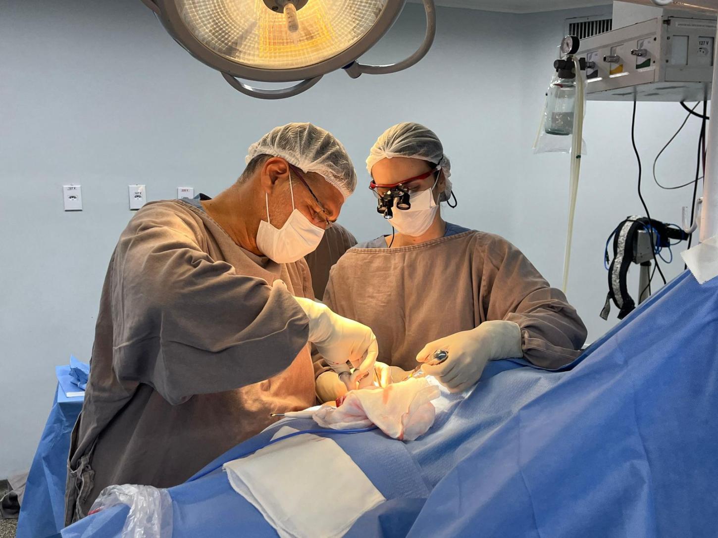 Hospital Adriano Jorge completa 22 anos, com avanços na ampliação em 30% da oferta de cirurgias