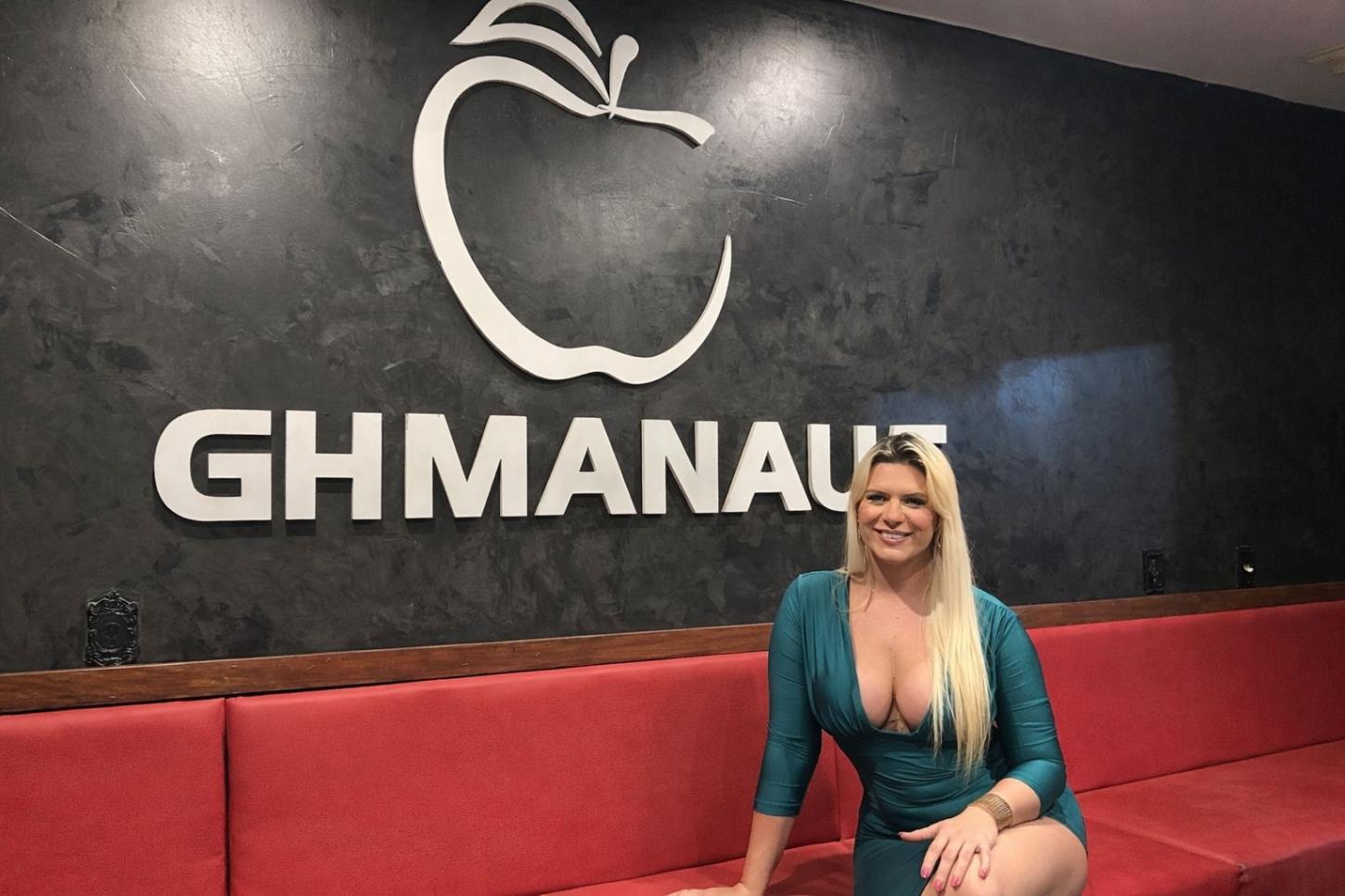 Katharine Madrid fala sobre os bastidores das gravações de conteúdos eróticos, acordos com clientes e a nova era das plataformas adultas