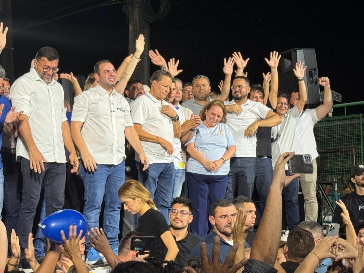 Professora Therezinha Ruiz defende educação como instrumento de proteção das famílias em encontro na Zona Oeste