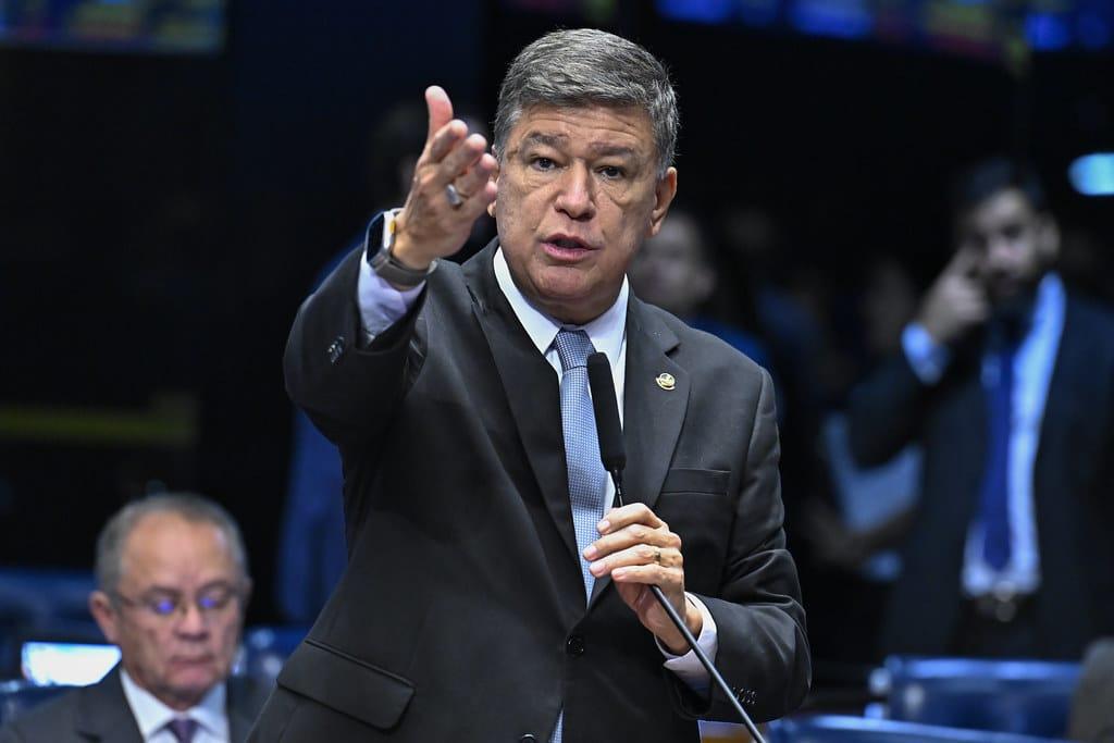Senador aciona PGR e pede prisão preventiva de cúpula afastada da Polícia Federal