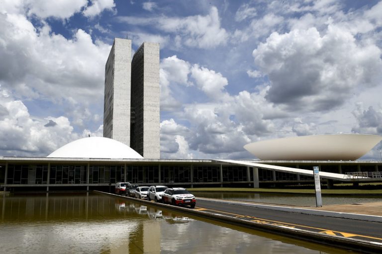 Em 2027, Senado terá 40 senadores novos e 14 reeleitos