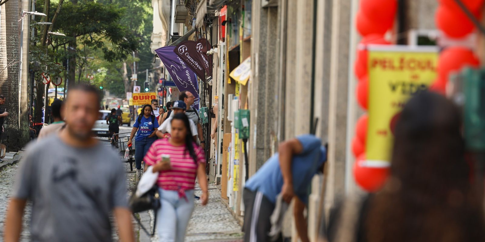 Fim da escala 6x1 traz esperança de mais tempo para família e saúde